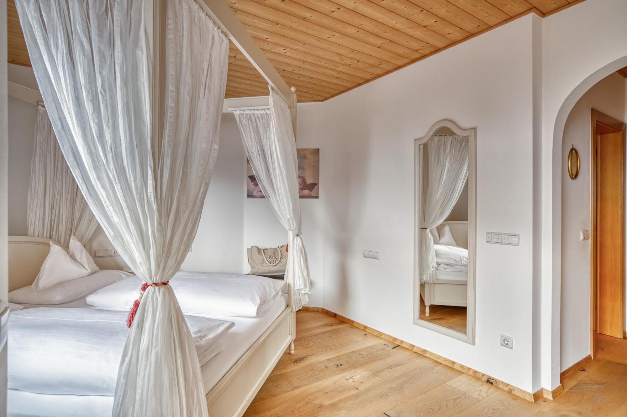 Hotel Berghaus Rosengarten Nova Levante Rum bild