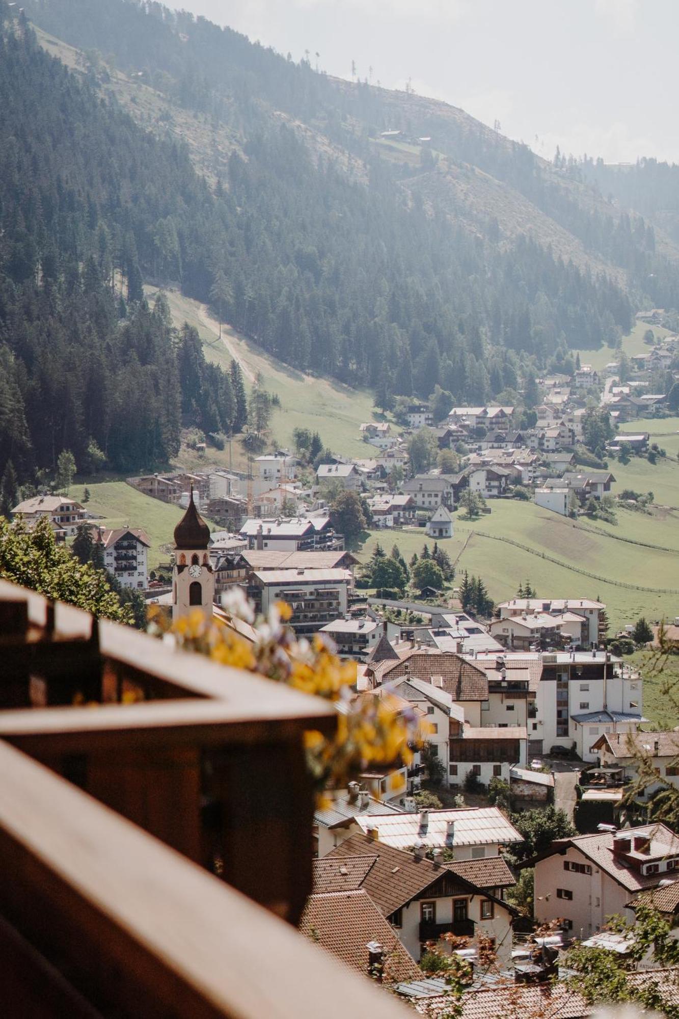 Hotel Berghaus Rosengarten Nova Levante Exteriör bild